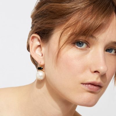 Boucles d'oreilles Decalcia dorées – Image 3