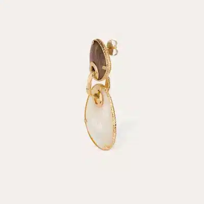 Boucles d'oreilles Silia grand modèle dorées - Bois & Nacre blanche – Image 2