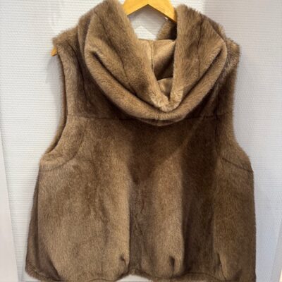 Gilet fourrure capuche taupe – Image 2