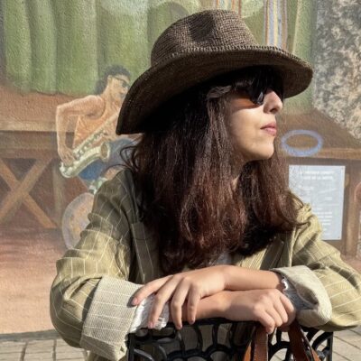 Chapeau Ento dark tea